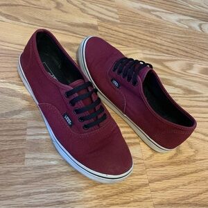 VANS Maroon Authentic Lo Pro